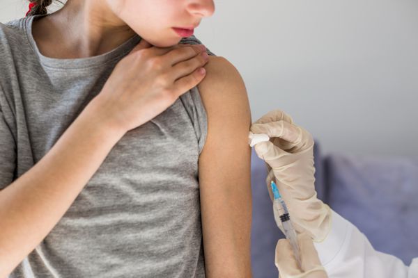 Cepljenje proti KME (klopnemu meningoencefalitisu) – odrasli