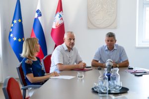 czdom obcina postojna pivka